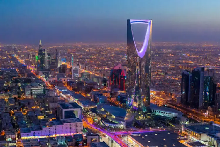 What to Do During an Evening or Overnight Layover in Riyadh