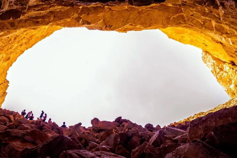 Trip to Heet Cave from Riyadh
