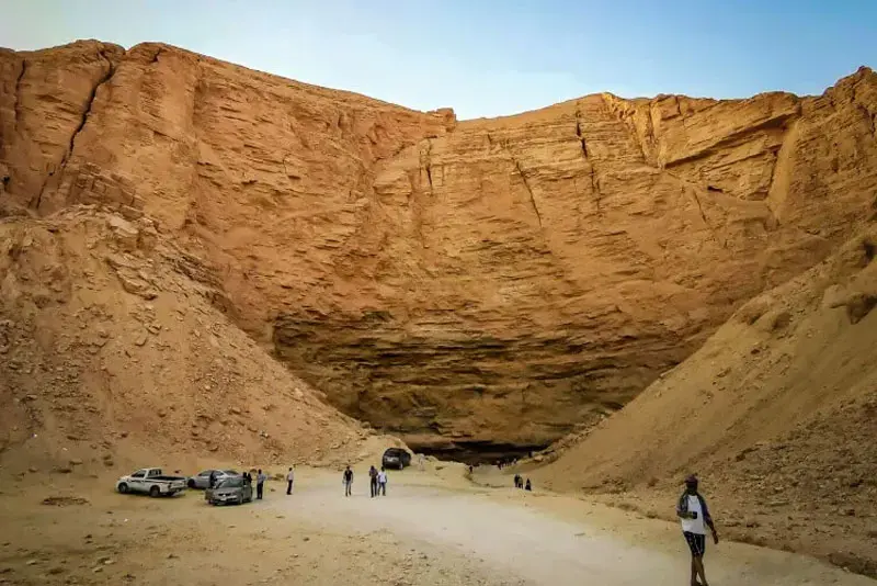 Trip to Heet Cave from Riyadh