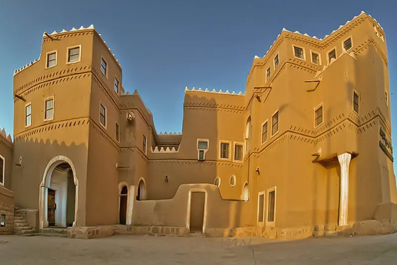 Ushaiqer Heritage Village Tour from Riyadh