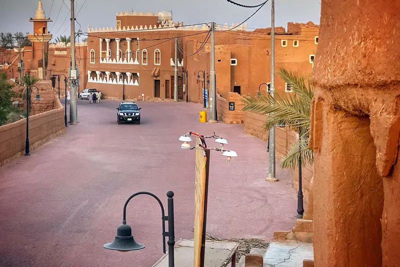 Ushaiqer Heritage Village Tour from Riyadh