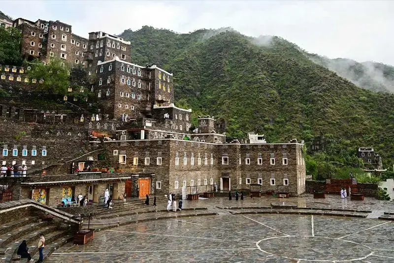 Trip to Rijal Almaa
